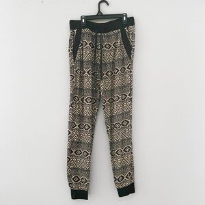 🖤 Geometric Print Jogger Pants – No Boundaries | Women’s S (fits 2–4)